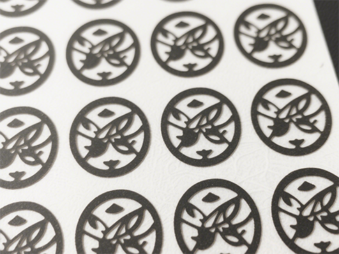 Įgalinantis gamybą naudojant išmanųjį lazerinio pjovimo valdiklį